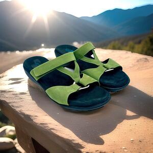 Wolky Green Leather T-Strap Sliver Tone Ring Slip On Slide Sandals sz 40 EU 9 US